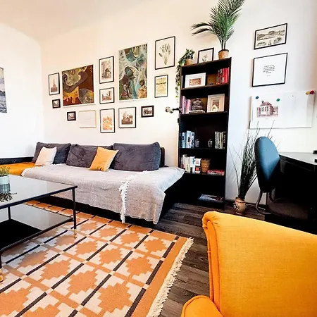 Park Apartment