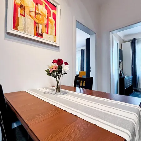 Park Apartment